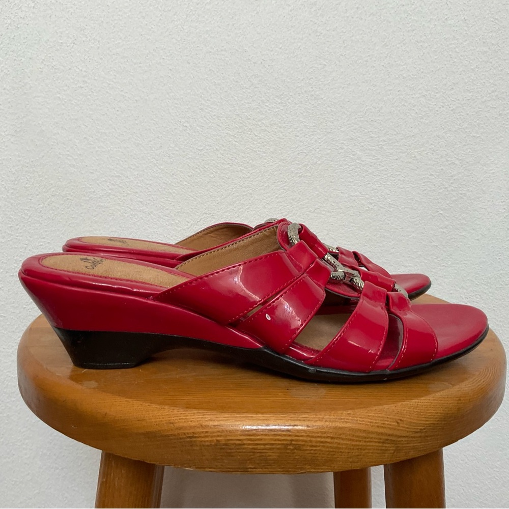 I Love Comfort Red Shiny Heeled Sandals With Silver Ring Details Size 10M